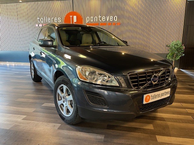 VOLVO XC 60 2.0D 163CV DRIVe MOMENTUM