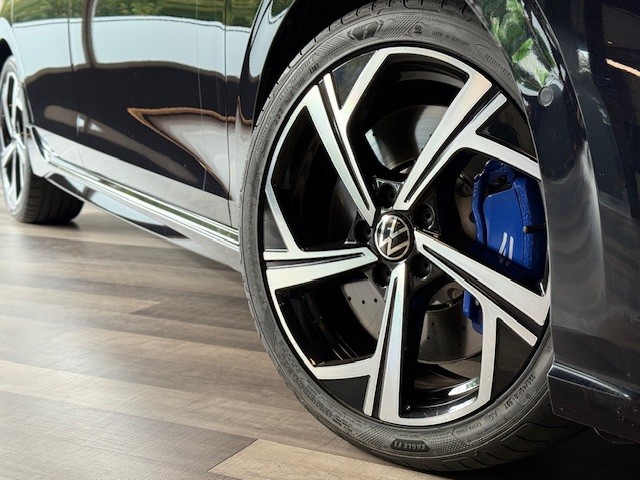 VOLKSWAGEN GOLF  R   2.0TFSI 320CV DSG