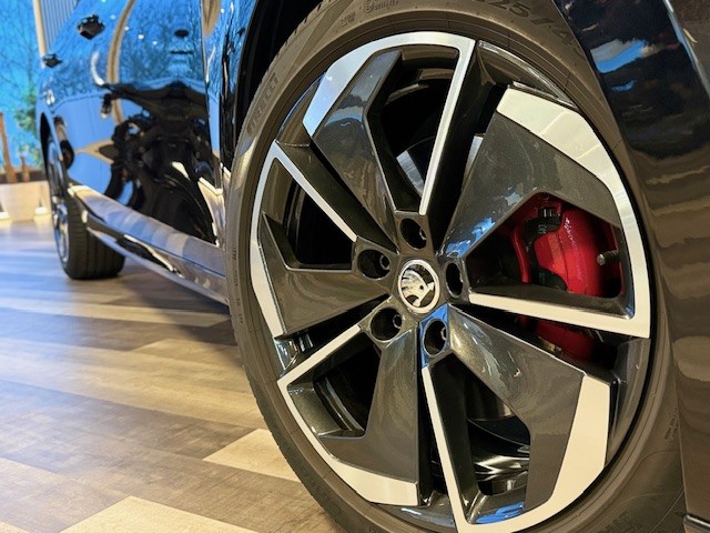 SKODA OCTAVIA COMBI RS 2.0TDI 200CV 4MOTION 