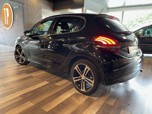 PEUGEOT 208 GT-LINE 1.2i 110CV 5P