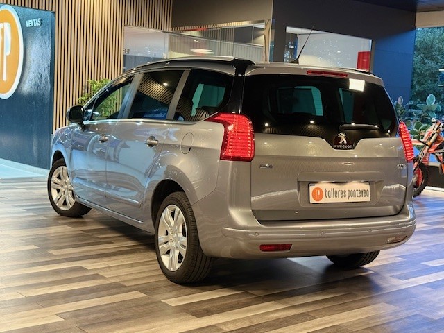 PEUGEOT 5008 1.6 HDI 120CV STYLE 7plazas