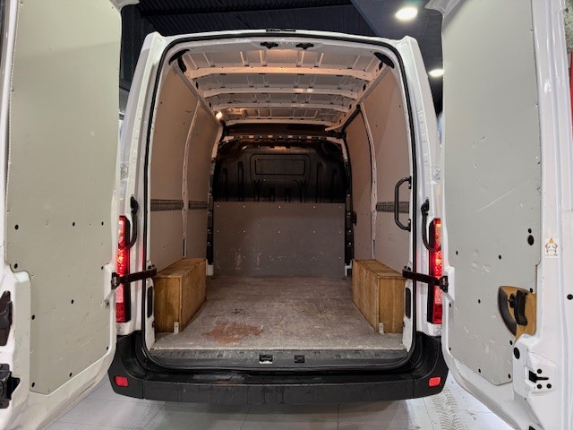 RENAULT MASTER FURGON L1H2 2.3 DCI 135CV 