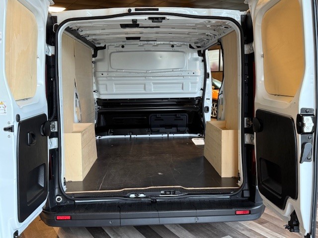 RENAULT TRAFIC FURGON L1H1 2.0CDI 131CV 