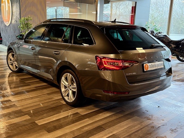 SKODA SUPERB COMBI 2.0TDI 150CV AUto.