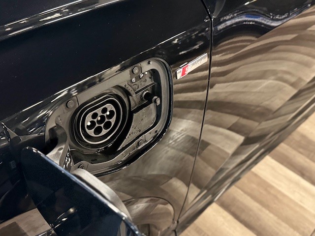 AUDI Q3 SPORTBACK 45 TFSI E STRONIC  1.4 TFSI 245CV HYBRID-ENCHUFABLE 