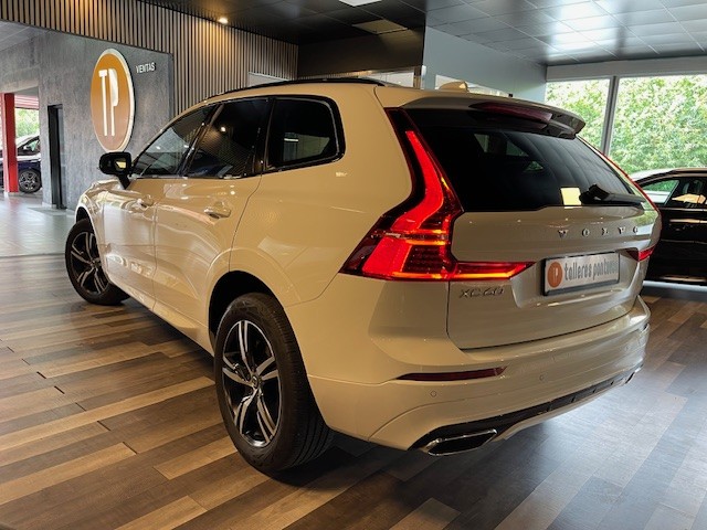 VOLVO XC60 2.0i T6 340CV AWD HIBRIDO/ENCHUFABLE  R-DESING