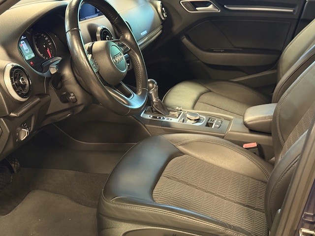 AUDI A3 SPORTBACK  DESING EDITION 1.6 TDI 115CV S-TRONIC 