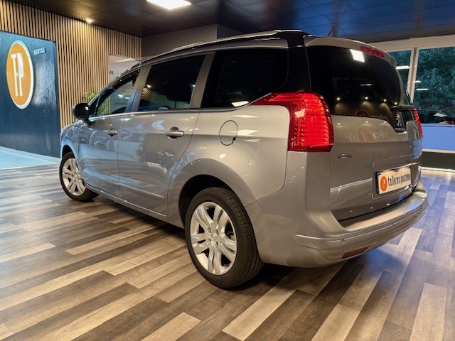 PEUGEOT 5008 1.6 HDI 120CV STYLE 7plazas