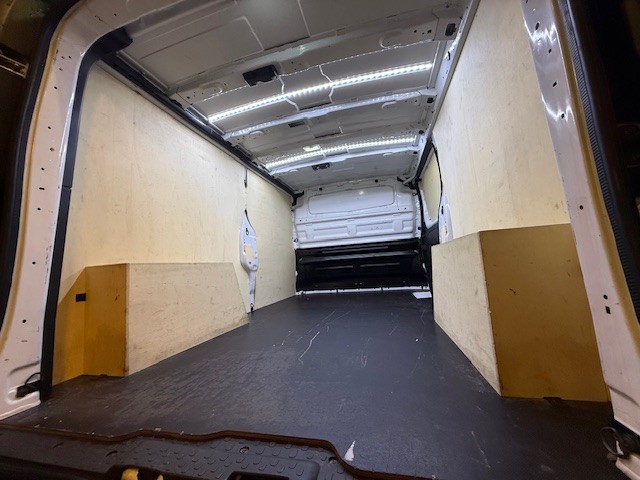 RENAULT TRAFIC FURGON L2H1 2.0Dci 110CV 