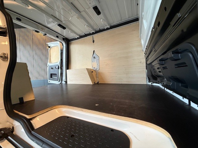 RENAULT TRAFIC FURGON L1H1 2.0CDI 131CV 