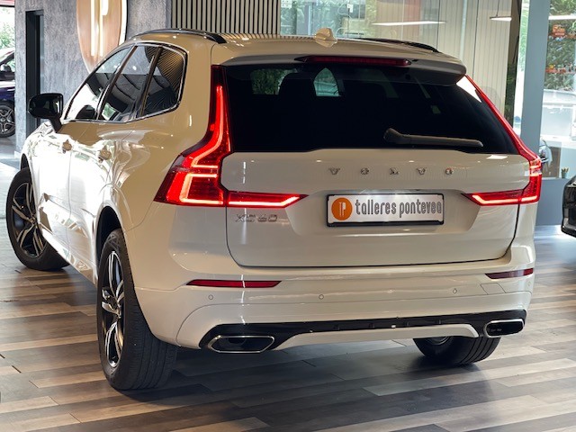 VOLVO XC60 2.0i T6 340CV AWD HIBRIDO/ENCHUFABLE  R-DESING