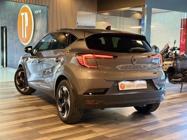 RENAULT CAPTUR 1.6 FULL HYBRID 145CV E-TECH EVOLUTION 