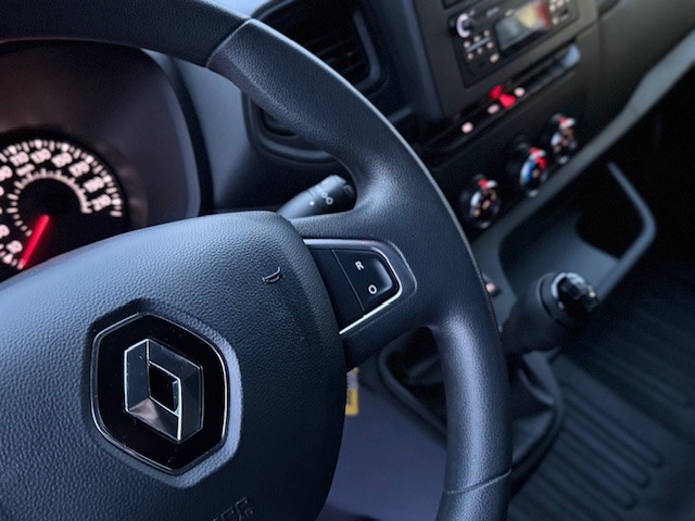 RENAULT MASTER FURGON L1H2 2.3 DCI 135CV 