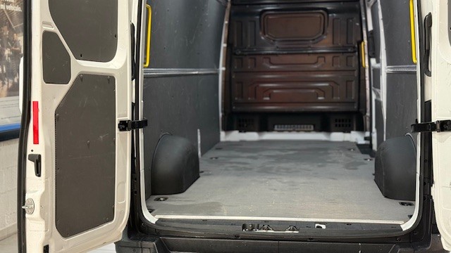 VOLKSWAGEN CRAFTER FG 35 L4H2 2.0TDI 140CV