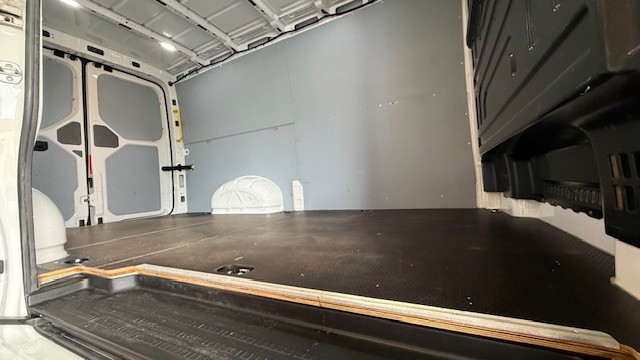 VW CRAFTER FG 35  L2H1 2.0TDI 140CV 