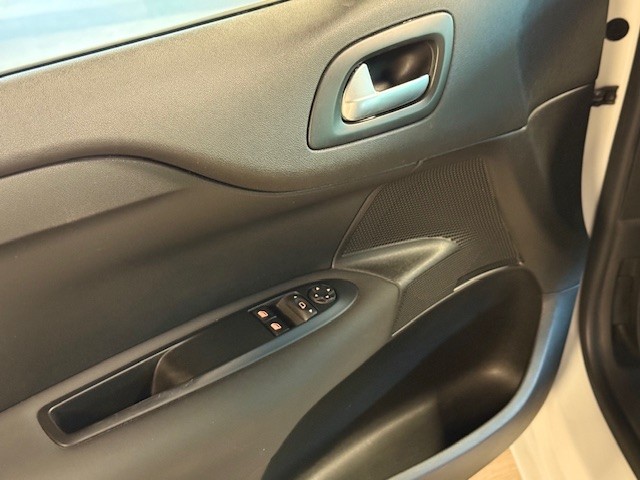 CITROËN C-4 1.6 HDI 100CV LIVE EDITION 