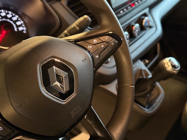 RENAULT TRAFIC FURGON L1H1 2.0CDI 131CV 