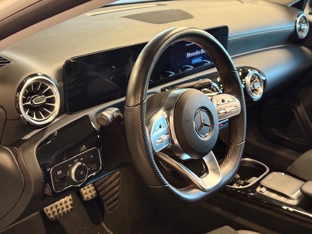 MERCEDES CLASE A 250e AMG LINE 1.3i hibrido Enchufable  218CV 8G-DCT