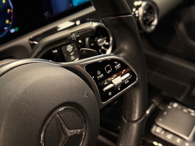 MERCEDES CLASE A 200 SEDAN 7G-DCT 163CV PROGRESSIVE