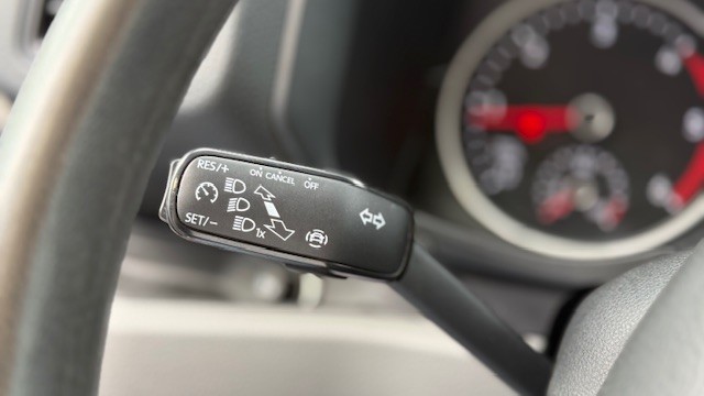 VW CRAFTER FG 35  L2H1 2.0TDI 140CV 