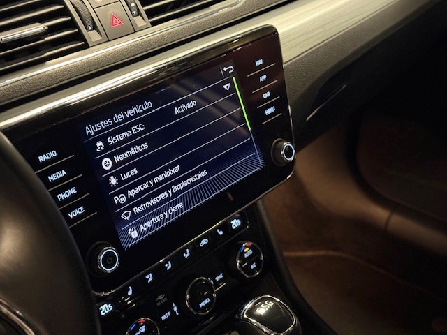 SKODA SUPERB 2.0 TDI 150CV AMBITION 