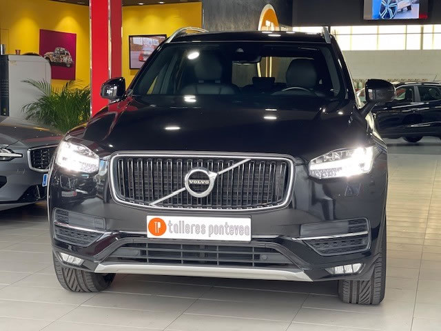 VOLVO XC90 D5 2.0D 235CV AWD MOMENTUM