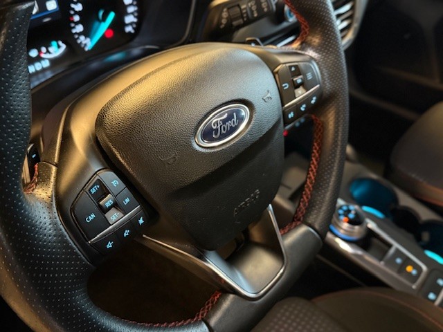 FORD FOCUS TURNIER 2.0TDCI 150CV Aut. ST-LINE