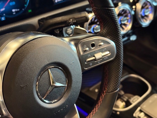 MERCEDES CLASE A 250e AMG LINE 1.3i hibrido Enchufable  218CV 8G-DCT