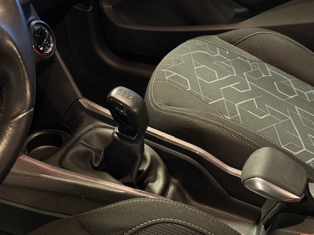 PEUGEOT 2008 1.6HDI 100CV 