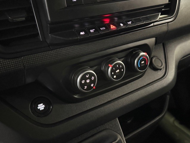 RENAULT TRAFIC FURGON L2H1 2.0Dci 110CV 