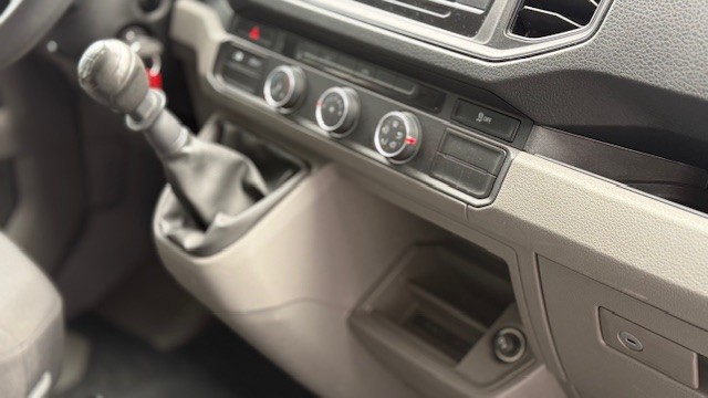 VW CRAFTER FG 35 L2H2 2.0TDI 140CV 