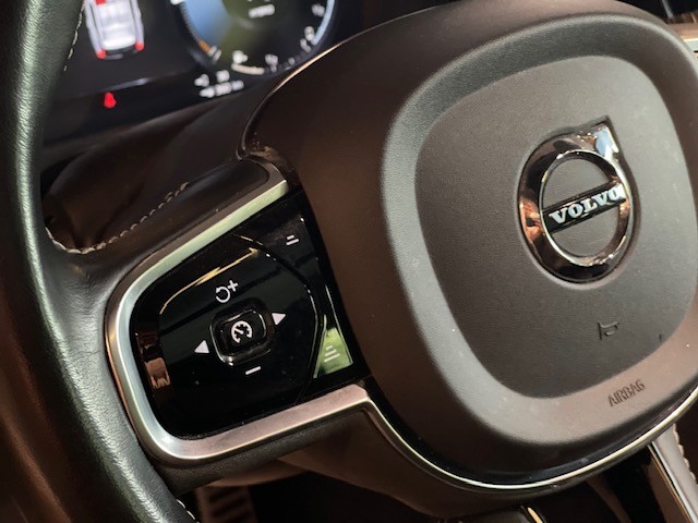 VOLVO XC60 2.0i T6 340CV AWD HIBRIDO/ENCHUFABLE  R-DESING