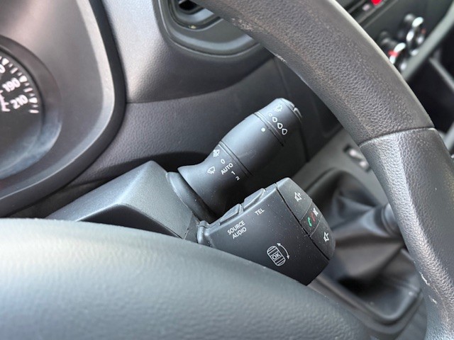 RENAULT MASTER CAJA CAMION L2 BASCULANTE 3.500KG 2.3DCI 130CV