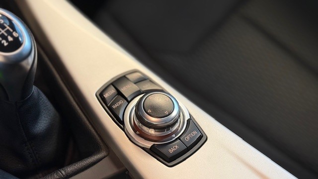 BMW 318D TOURING 2.0D 142CV 