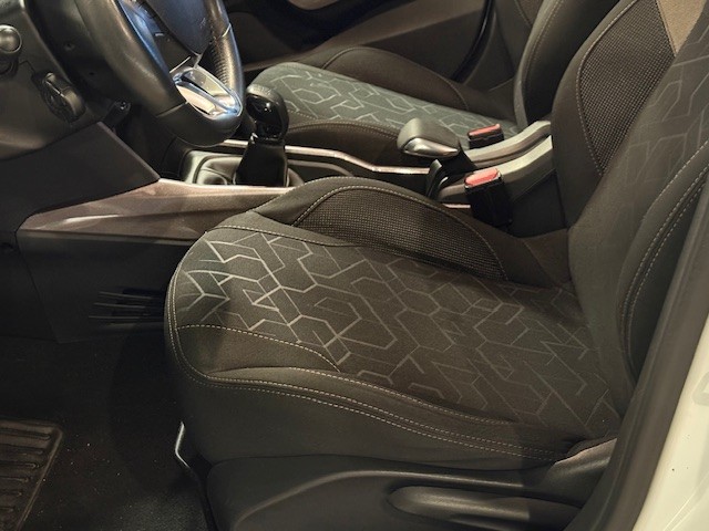 PEUGEOT 2008 1.6HDI 100CV 