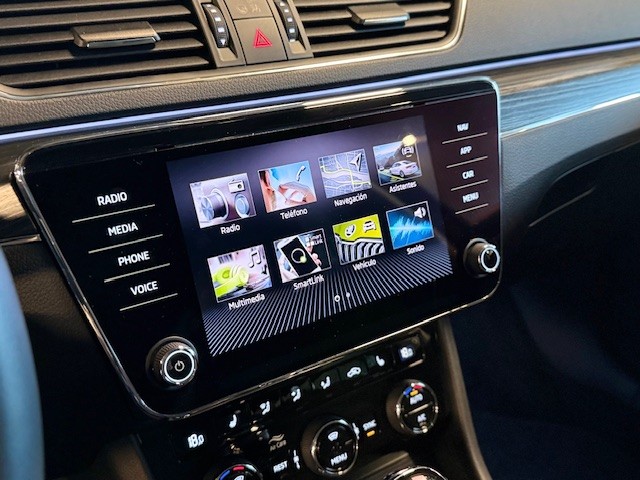 SKODA SUPERB COMBI 2.0TDI DSG 200CV STYLE 