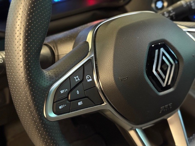 RENAULT CAPTUR 1.6 FULL HYBRID 145CV E-TECH EVOLUTION 