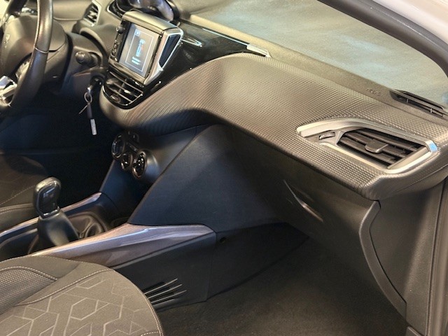 PEUGEOT 2008 1.6HDI 100CV 