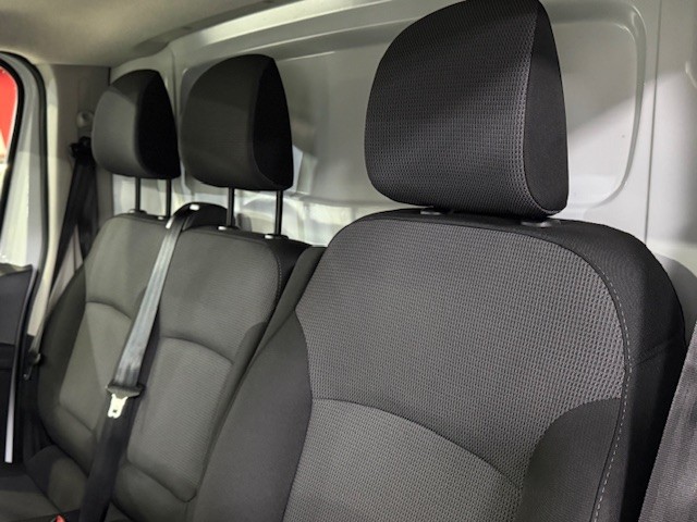 RENAULT TRAFIC FURGON L2H1 2.0Dci 110CV 