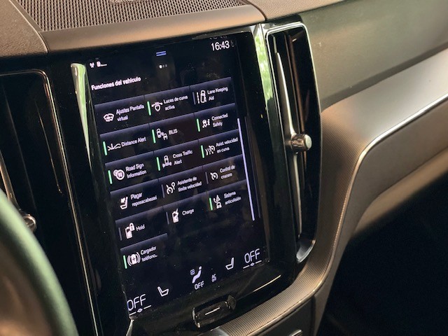 VOLVO XC60 2.0i T6 340CV AWD HIBRIDO/ENCHUFABLE  R-DESING