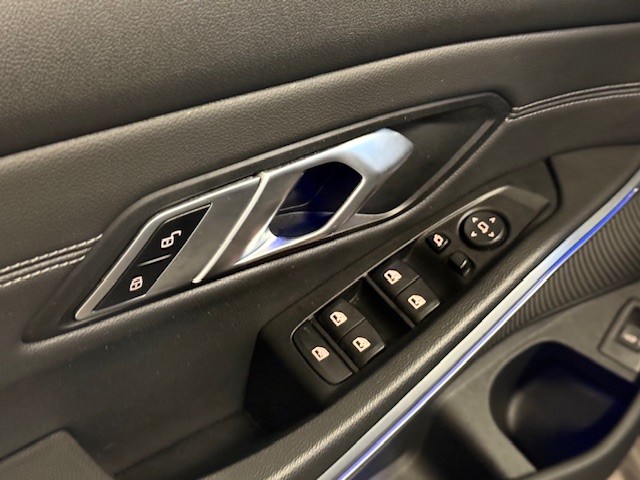 BMW SERIE 3 320i 184CV AUTO 