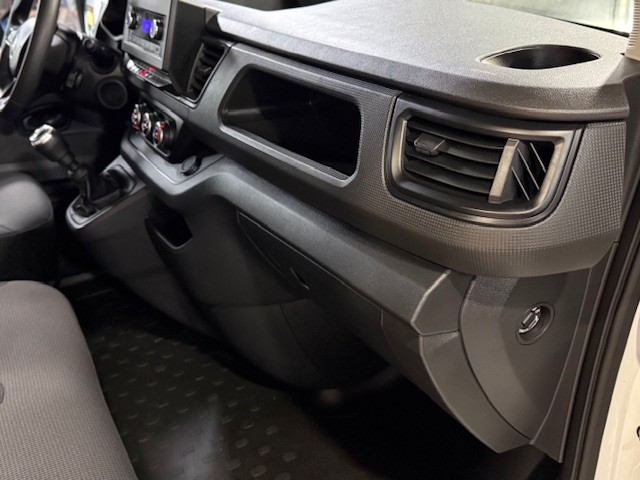 RENAULT TRAFIC FURGON L2H1 2.0Dci 110CV 