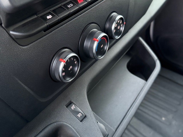 RENAULT MASTER CAJA CAMION L2 BASCULANTE 3.500KG 2.3DCI 130CV