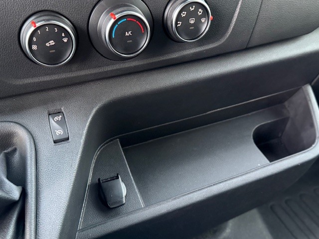 RENAULT MASTER CAJA CAMION L2 BASCULANTE 3.500KG 2.3DCI 130CV