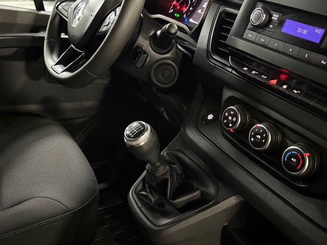 RENAULT TRAFIC FURGON L2H1 2.0Dci 110CV 