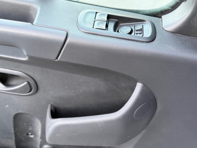 RENAULT MASTER CAJA CAMION L2 BASCULANTE 3.500KG 2.3DCI 130CV