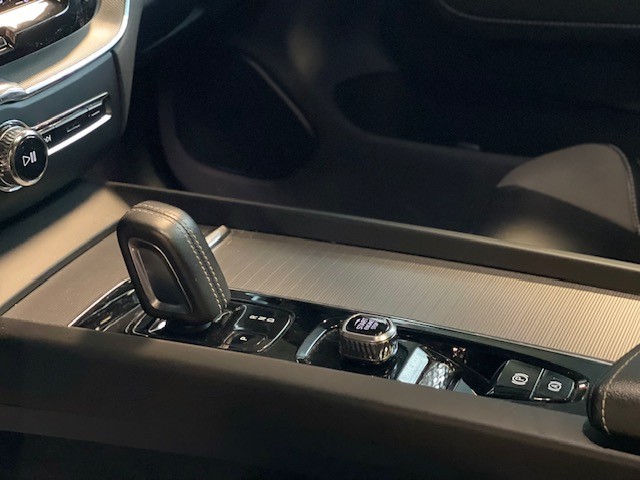 VOLVO XC60 2.0i T6 340CV AWD HIBRIDO/ENCHUFABLE  R-DESING
