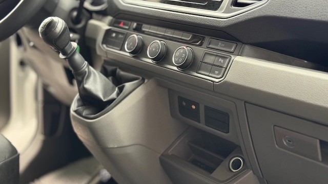 VOLKSWAGEN CRAFTER FG 35 L4H2 2.0TDI 140CV