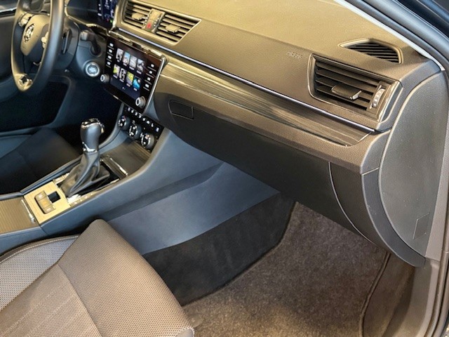 SKODA SUPERB COMBI 2.0TDI DSG 200CV STYLE 