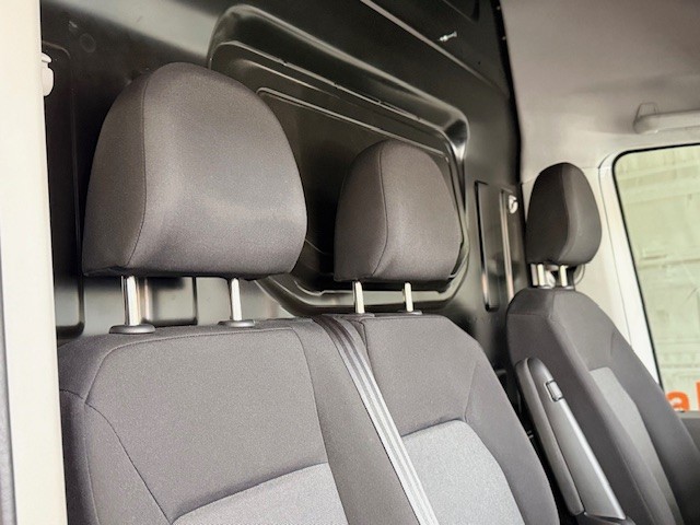 VOLKSWAGEN CRAFTER 35 FG L2H2  2.0TDI 140CV 